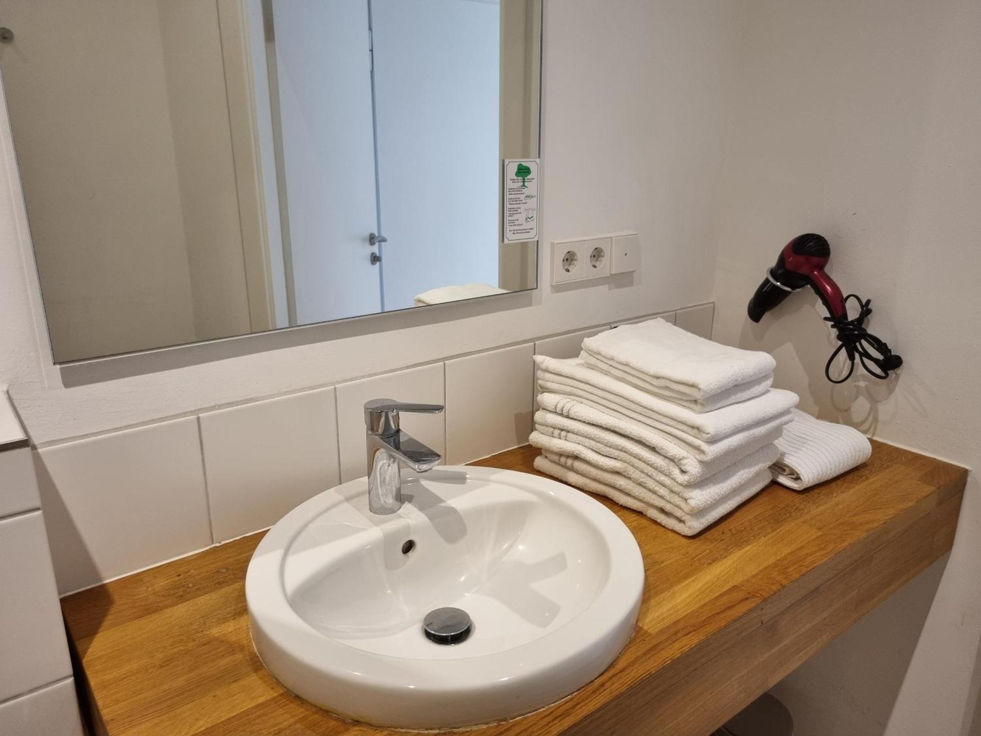 Bms Balance - Natur, Entspannung, King Size Bett, Free Parking, Top Lage, Netflix Wolfsburg Buitenkant foto